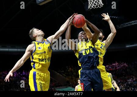 Braunschweig, Allemagne, le 30 décembre 2019 : Justin Sears de EWE Oldenbourg Panier en action pendant le match de Bundesliga Basketball BBL Banque D'Images