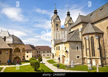 Maria Saal : Wallfahrtskirche de Mariae Himmelfahrt, Hessen Autriche / Tyrol / Zollfeld / Maria Saal / Propstei- und Wallfahrtskirche de Mariae Himme Banque D'Images