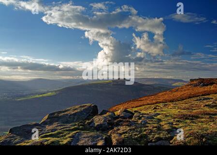 UK,Derbyshire Peak District,bord,Bamford et Win Hill Banque D'Images