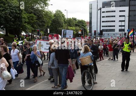 Pro mars Jeremy Corbyn. Juillet 2016 Newcastle upon Tyne. Les manifestants Banque D'Images