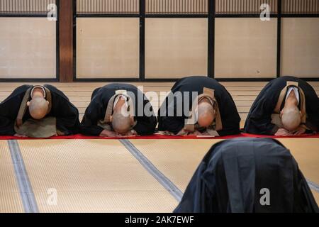 Cérémonie bouddhiste zen, Tenryū-ji, Kyoto, Japon Banque D'Images