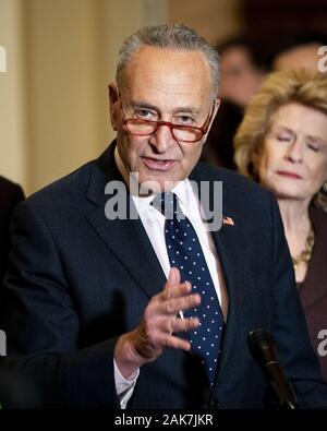 Washington, DC, USA. Jan 7, 2020. 7 janvier 2020 - Washington, DC, United States : le sénateur américain Chuck Schumer (D-NY), s'exprimant lors de la conférence de presse du caucus du Sénat. Crédit : Michael Brochstein/ZUMA/Alamy Fil Live News Banque D'Images