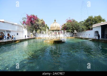 Saheliyon-ki-Bari est un célèbre jardin à Udaipur, en Inde. Banque D'Images