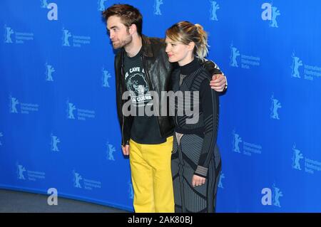 16 février 2018 - Berlin Robert Pattinson assiste à l'Damsen photocall au cours de la Berlinale. Banque D'Images