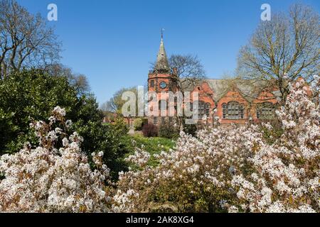 Le Lyceum et Dell, Port Sunlight, Wirral, Angleterre Banque D'Images