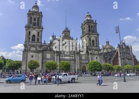 Kathedrale Catedral Metropolitana de la Asuncion de Maria, Plaza de la Constitucion, Mexico City, Mexique Banque D'Images