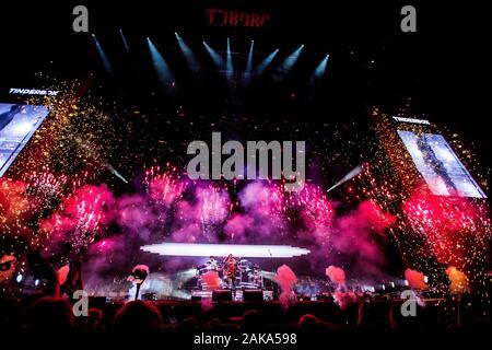 Odense, Danemark. Juin 27th, 2019. L'American DJ duo Le Chainsmokers effectue un spectacle en direct au cours de la Danish music festival poudrière 2019 à Odense. (Photo crédit : Lasse Lagoni Gonzales - Photo). Banque D'Images