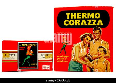 Thermo Vintage Armor THERMOGENE medicated soft ouate de coton avec capsicum illustré fort par l'emblématique Leonetto Cappiello la publicité rendue en 1919 Banque D'Images