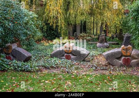 Henry Heerup sculptures au Jardin de musée d'Art moderne sur la rive de l'Øresund Sound, Humlebaek, Danemark Banque D'Images