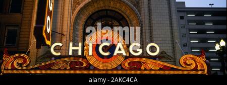 Close-up de l'entrée d'un stade, théâtre, théâtre de Chicago, Chicago, Illinois, États-Unis Banque D'Images