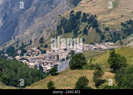 France, Hautes Alpes, Villar d'Arène village Banque D'Images