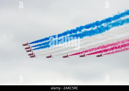 RAF Des flèches rouges sur l'affichage pour le vol en formation sur le DAR 100e anniversaire, London, UK Banque D'Images