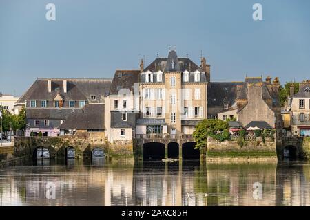 La France, Finistère, Landerneau, Rohan 16ème siècle Pont sur la rivière de l'Elorn, l'un des derniers pont bordée de maison européenne Banque D'Images