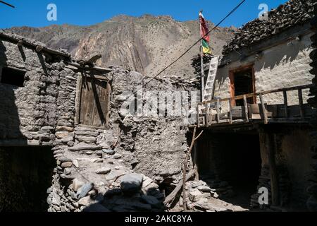 Kagbeni village, un pont entre Mustang inférieur et supérieur dans la vallée de Kali Gandaki river. Le Népal. Banque D'Images