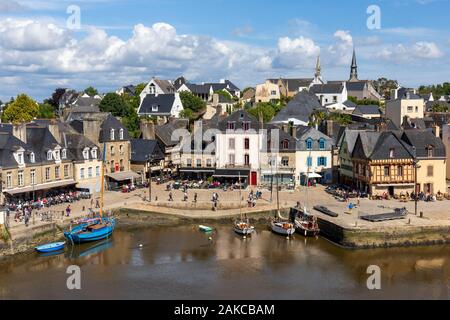 France, Morbihan, Auray, le vieux quartier de Saint-Goustan Port sur les rives de la rivière d'Auray, place Saint-Sauveur Banque D'Images