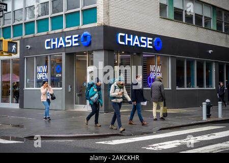 Une nouvelle succursale de JPMorgan Chase Bank à New York le samedi, Janvier 4, 2020. (© Richard B. Levine) Banque D'Images