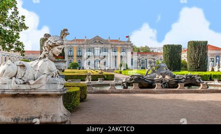 Vue sur le palais national de Queluz, Portugal Banque D'Images