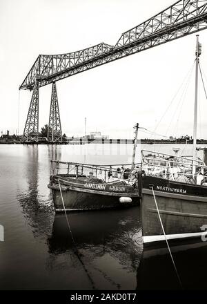 Le Tees Transporter Bridge, souvent désigné comme le transporteur de Middlesbrough, est le plus en aval pont sur la Rivière Tees, Banque D'Images