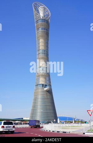 DOHA, QATAR - 12 DEC 2019- Vue de l'Aspire Tower (surnommé Torch Doha), d'un grand bâtiment situé dans la zone près du complexe aspire Khalifa interna Banque D'Images