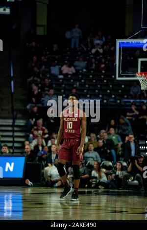 Winston-Salem, NC, USA. 8 janvier, 2020. Florida State Seminoles avant Malik Osborne (10) au cours de la deuxième moitié de la CAC se rencontreront à LJVM Coliseum de Winston-Salem, NC. (Scott Kinser/Cal Sport Media). Credit : csm/Alamy Live News Banque D'Images