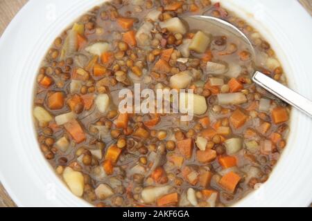 Délicieux fait maison soupe de lentilles Banque D'Images