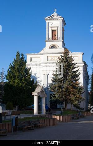 Clocher et église de la Renaissance sur la place principale de Spisska Sosota à Poprad, en Slovaquie Banque D'Images