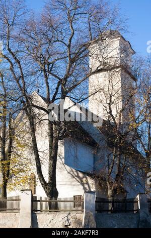 Clocher et église de la Renaissance sur la place principale de Spisska Sosota à Poprad, en Slovaquie Banque D'Images