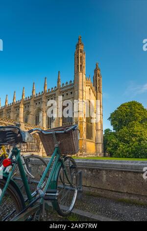 Royaume-uni, Angleterre, Cambridge, Cambridgeshire, King's Parade, King's College Chapel Banque D'Images