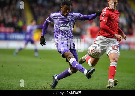 5 janvier 2020, la Vallée, Londres, Angleterre ; unis en FA Cup, Charlton Athletic v West Bromwich Albion:Kyle Edwards (21) de West Bromwich Albion shoots mais large Crédit : Phil Westlake/News Images Banque D'Images