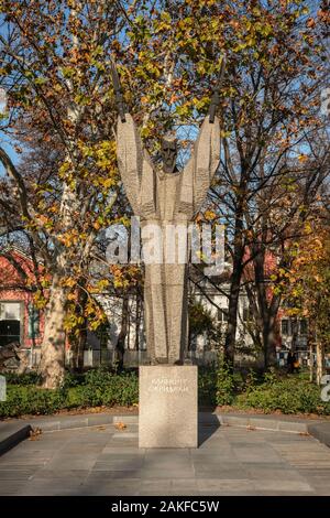 Monument de Saint Clément d'Ohrid ou Saint Clément Ohridski à Sofia Bulgarie en tant qu'écrivain érudit et éclaireur des Slaves. Banque D'Images