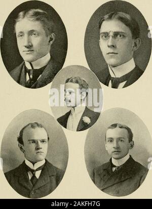 Lettre grecque hommes de Philadelphie . George Crow WoodSamuel Qrton George W. McCullagh. ^.&gt ;^^0 A. 3 Rudolph S. Elliot Louis Raymond Shellenberger Henry Rihl AlburgerAndrew Wright Crawford Samuel Davis Parry Phi Gamma Delta-Suite Sanders, Dallas-Sigma-WesternUniversity de Pennsylvanie-66- Avocat, Drexel Bldg. - 1225sauterelle. Schock, Parke, Drexel Institut. Scott, J. Loughran - Chi -Mon-bouche College - 70 - clergé-man, 2ie et Columbia Ave. Sharpe, J. N., 4006 Pin. Shaw, E. H., Wayne et WalnutLane, Germantown. 12818, A. B., 7358 voies rurales,Mt. Spacieuses. Shellenberger, Louis Raymond-bêta-University Banque D'Images