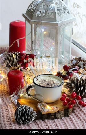 Noël encore la vie avec du cappuccino Banque D'Images