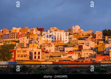 Espagne, Canaries, Gran Canaria Island, Las Palmas de Gran Canaria, Barrio de San Nicolas, Dawn Banque D'Images