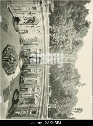 Villas italiennes et de leurs jardins ; . uganeans;mais les bosquets de cyprès de la Villa dEste sont toosolemn, et le paysage romain est trop tosuffer d'août, la proximité de l'insignifiant. FRASCATI malade le groupe le plus connu de villas dans le Romancountry-side se trouve sur la colline au-dessus de Frascati. Ici, au milieu du xvie siècle, Flaminio Pon-zio a construit le palais de Mondragone pour CardinalScipione Borghese. En altitude entre la pendaison-woodsrises ilex la puissante pile sur sa projection de sous-sol. Thisfortress-comme rez-de-chaussée, avec de hauts-placés de windows, est commun à toutes les villas plus tôt sur le brig- Banque D'Images
