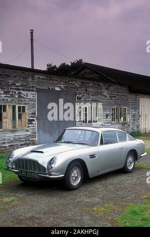 Aston Martin DB6 Vantage Coupé 1968 Banque D'Images