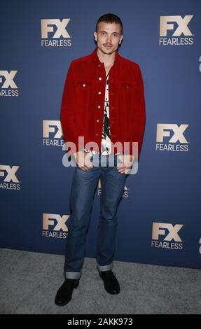 Pasadena, CA - janvier 09, 2020 : Karl Glusman assiste à l'effet FX Networks' Star Walk Press Tour d'hiver 2020 à l'hôtel Langham Huntington Banque D'Images