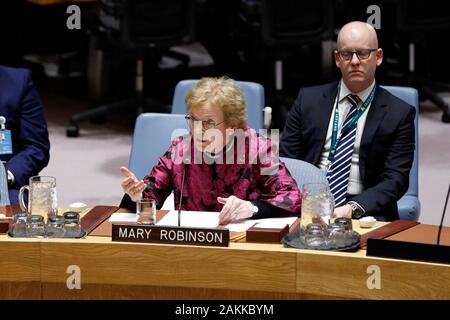 (200109) -- ORGANISATION DES NATIONS UNIES, le 9 janvier 2020 (Xinhua) -- Mary Robinson, président des Anciens, traite d'un débat ouvert du Conseil de sécurité sur le thème de "maintenance de la paix et de la sécurité respect de la Charte de l'ONU" au siège des Nations Unies à New York, le 9 janvier, 2020. Le Conseil de sécurité des Nations Unies le jeudi a adopté une déclaration présidentielle appelant tous les États membres à se conformer pleinement à la Charte des Nations Unies, tout en reconnaissant l'importance critique de la Charte pour le maintien de la paix et de la sécurité. (Xinhua/Muzi Li) Banque D'Images