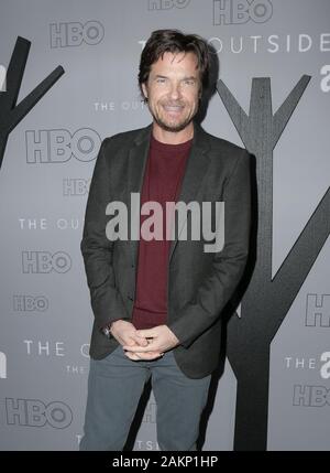 Los Angeles, USA. 9 janvier, 2020. Jason Bateman la montée des marches de HBO's 'l'étranger' qui s'est tenue à la DGA Theatre de Los Angeles, Californie, 9 janvier 2020. (Photo par Parisa Afsahi USA/Sipa). Crédit : Sipa USA/Alamy Live News Banque D'Images