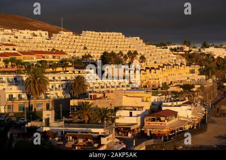 Portrait de Morro Jable dans la soirée du soleil , de la Péninsule de Jandia, Fuerteventura, Îles Canaries, Espagne, Europe Banque D'Images