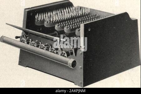 Les chaudières, radiateurs, et spécialités : no de catalogue26 . Vue intérieure Radium Chaudière.. Chaudières brûleurs avec base de Radium, Assemblé Nationale 28 CHAUDIÈRES À GAZ DU RADIUM Banque D'Images