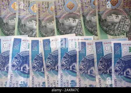 gros plan sur le zloty polish cent cinquante notes arrière-plan Banque D'Images