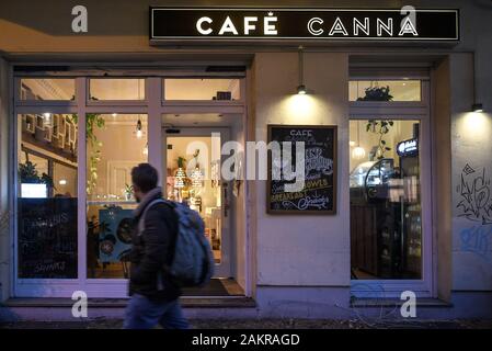 Berlin, Allemagne. 07Th Jan, 2020. Café de la CDB de canna. Credit : Britta Pedersen/dpa-Zentralbild/ZB/dpa/Alamy Live News Banque D'Images