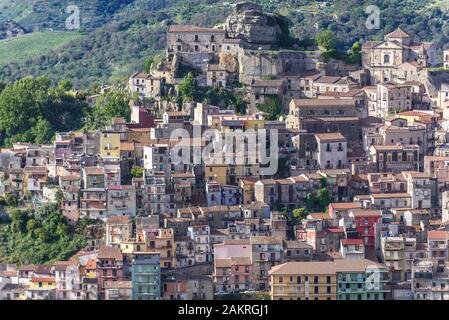 Panorama de Castiglione di Sicilia dans l'agglomération de la ville de Catane en Sicile, Italie du sud Banque D'Images