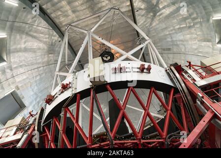 L'impressionnant Gran Telescopio Canarias à l'Observatoire Roque de los Muchachos sur l'île de la Palma, îles Canay. Banque D'Images