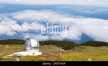 L'impressionnant Gran Telescopio Canarias à l'Observatoire Roque de los Muchachos sur l'île de la Palma, îles Canay. Banque D'Images