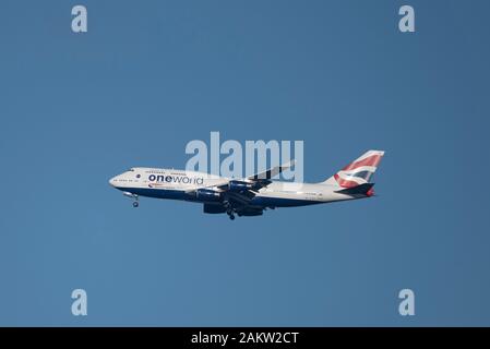 Boeing 747-436 G-CIVC de British Airways en approche sur l'aéroport de Londres Heathrow, le 10 janvier 2020. Banque D'Images