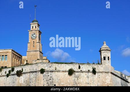 Stadttor und Stadtmauer um die historische Altstadt, Senglea, Malte Banque D'Images