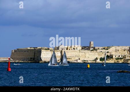 Blick Von Senglea Fort Ricasoli À Kalkara, Malte Banque D'Images