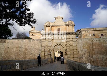 Historische Altstadt Mdina - Hauptstadttor und Stadtmauer, Malte Banque D'Images