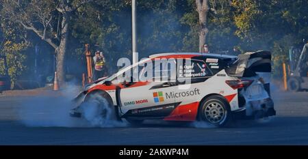 Chiba, Japon. 10 janvier, 2020. Sébastien Ogier pilote et Julien Ingrassia effectuer la démonstration sur la Yaris WRC lors de la Tokyo Auto Salon 2020 dans Chiba-Prefecture, le Japon le vendredi 10 janvier 2019. Environ 438 constructeurs automobiles et fabricants de pièces d'auto appel leurs derniers produits à trois jours de voitures personnalisées et les voitures de course exposition à cet événement. Photo par Keizo Mori/UPI UPI : Crédit/Alamy Live News Banque D'Images